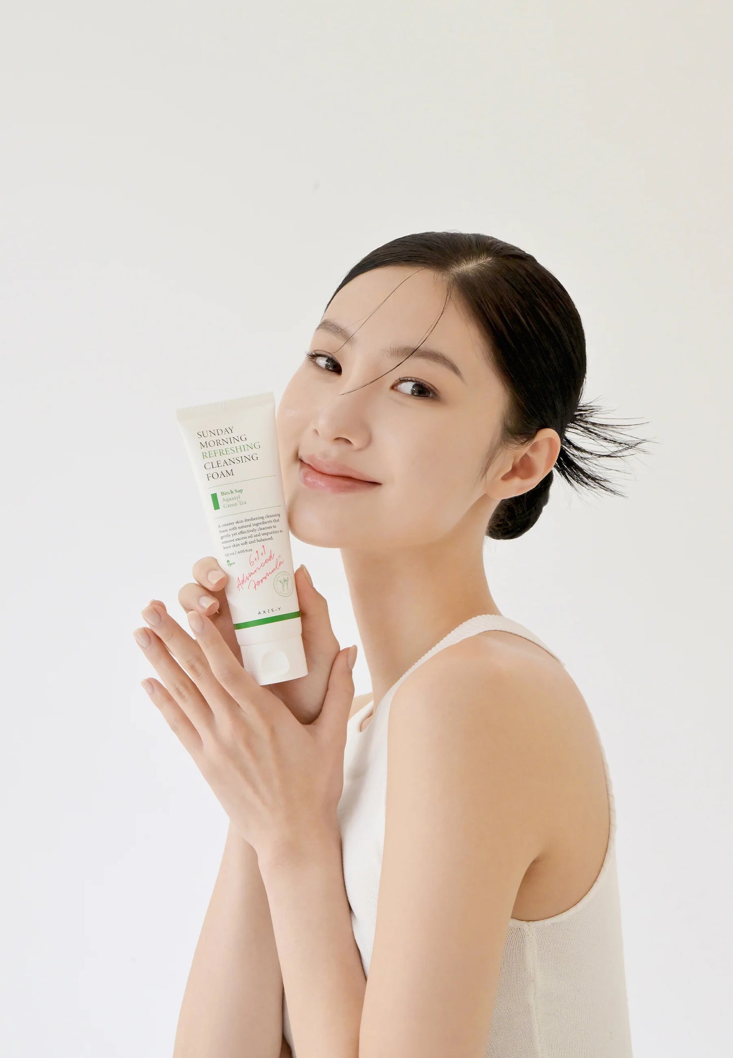 SUNDAY MORNING REFRESHING CLEANSING FOAM